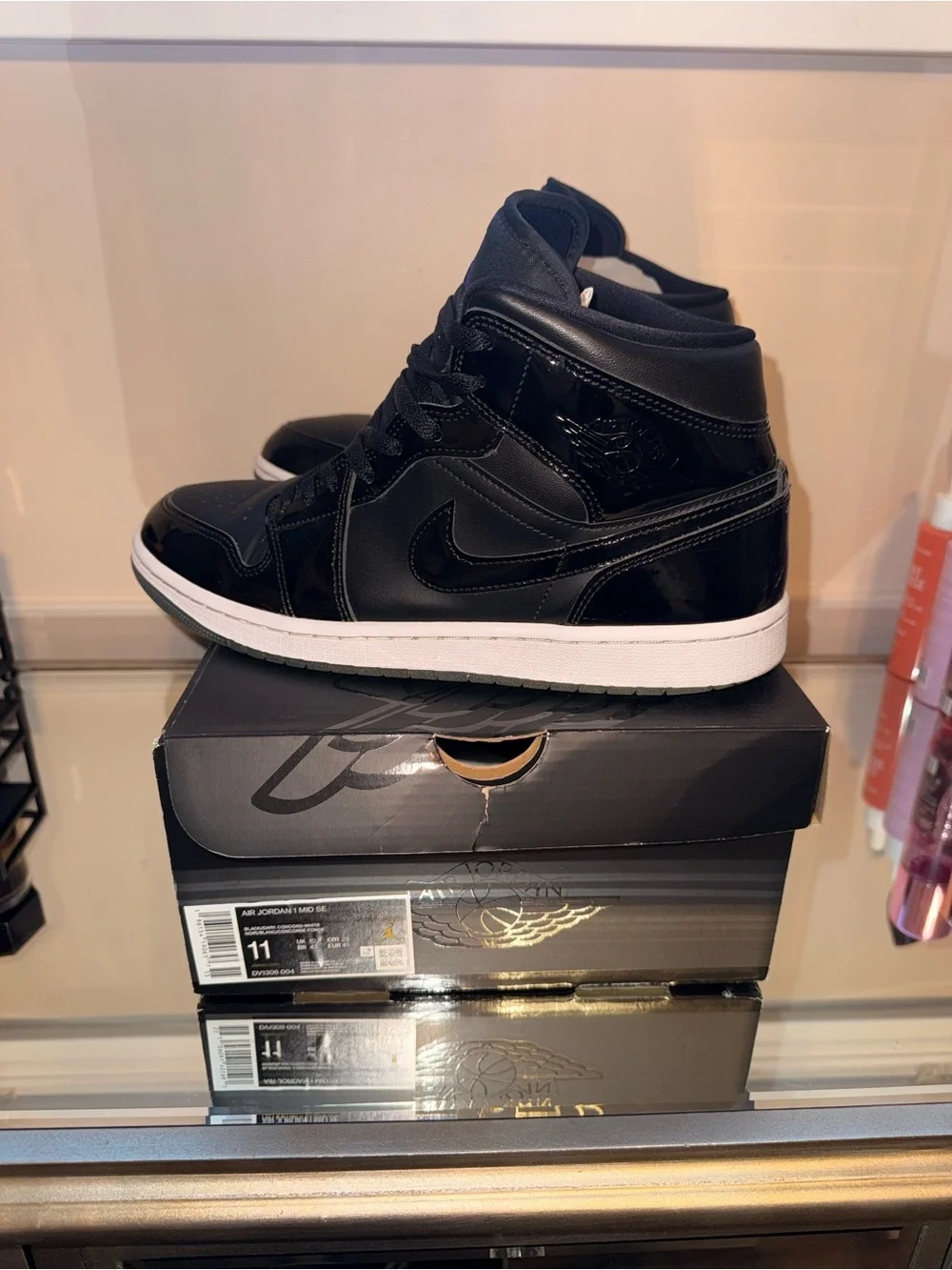 1 MID SE Jordan Men's Black Patent High-Top Sneakers with White Midsole